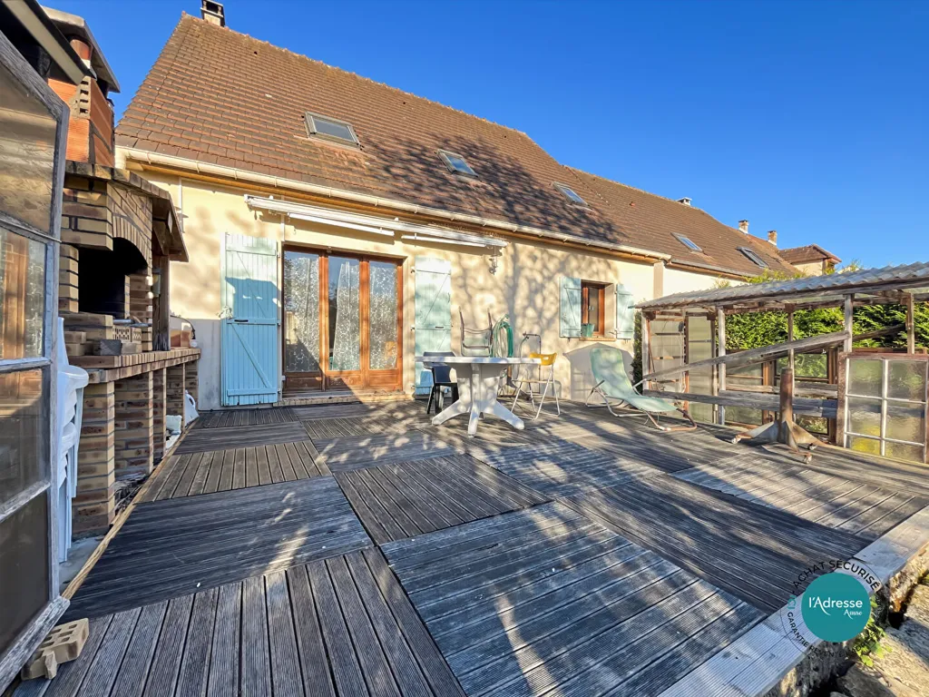 Terrasse - Maison Familiale avec Jardin à Itteville