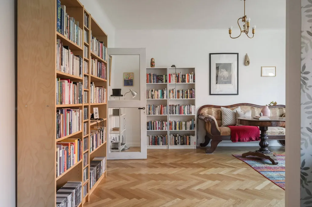 Séjour - Characterful 1930s Flat with Stucco in Malmö