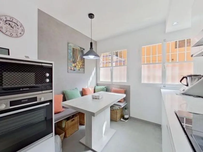 Cucina - Duplex Apartment with Garden View in Este, Málaga