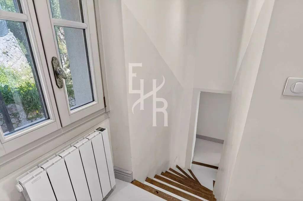 Pièces - Appartement Luxueux avec Vue Mer à Mougins