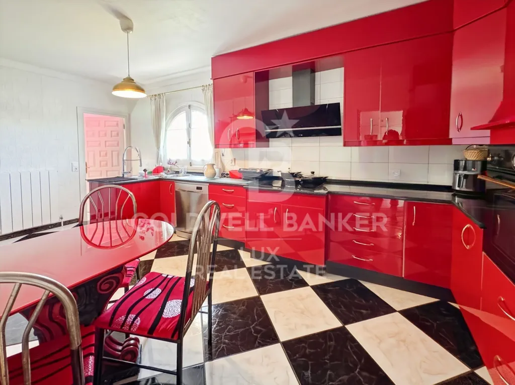 Cuisine - Villa with Mooring in Empuriabrava