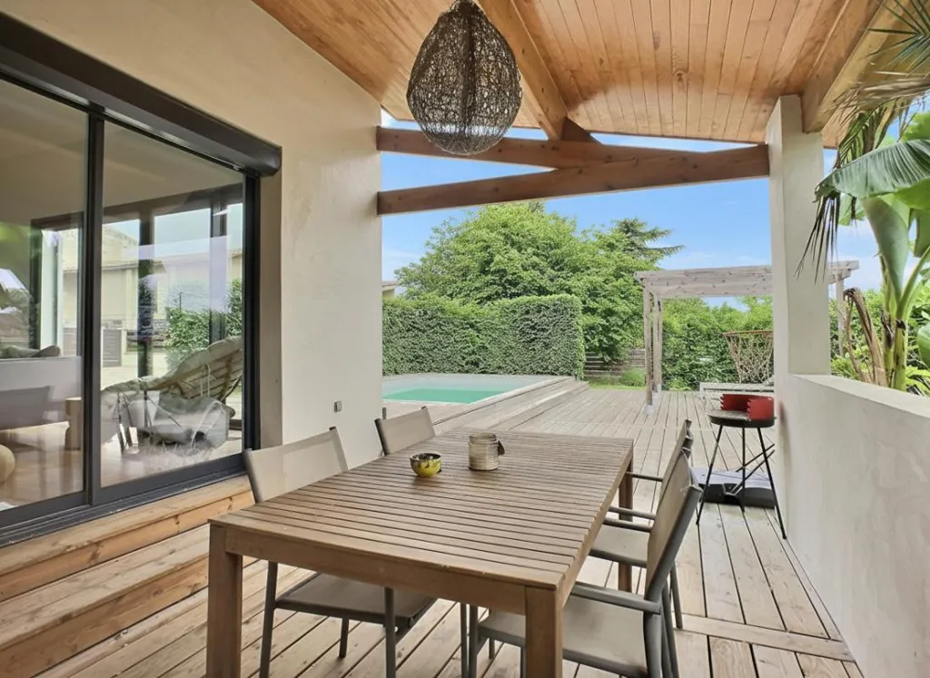 Terrazza - Stone House with Pool in Galgon Centre