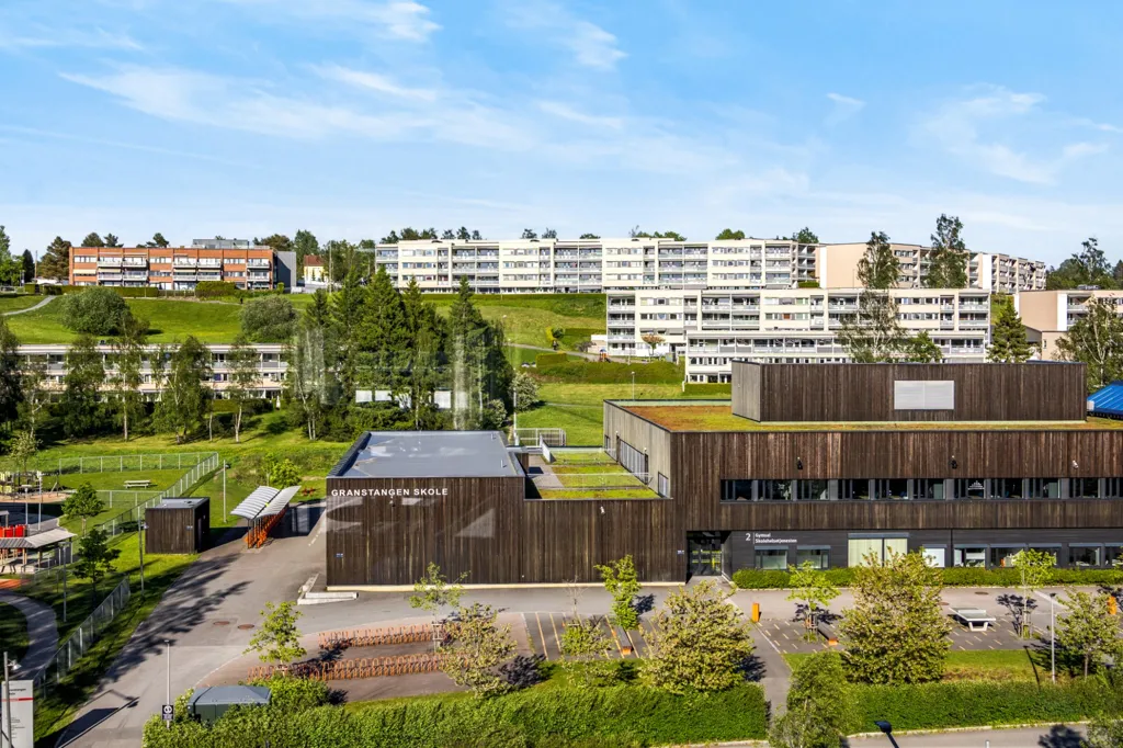 Vista aerea - Spacious 3-Bedroom Flat with Balconies in Furuset