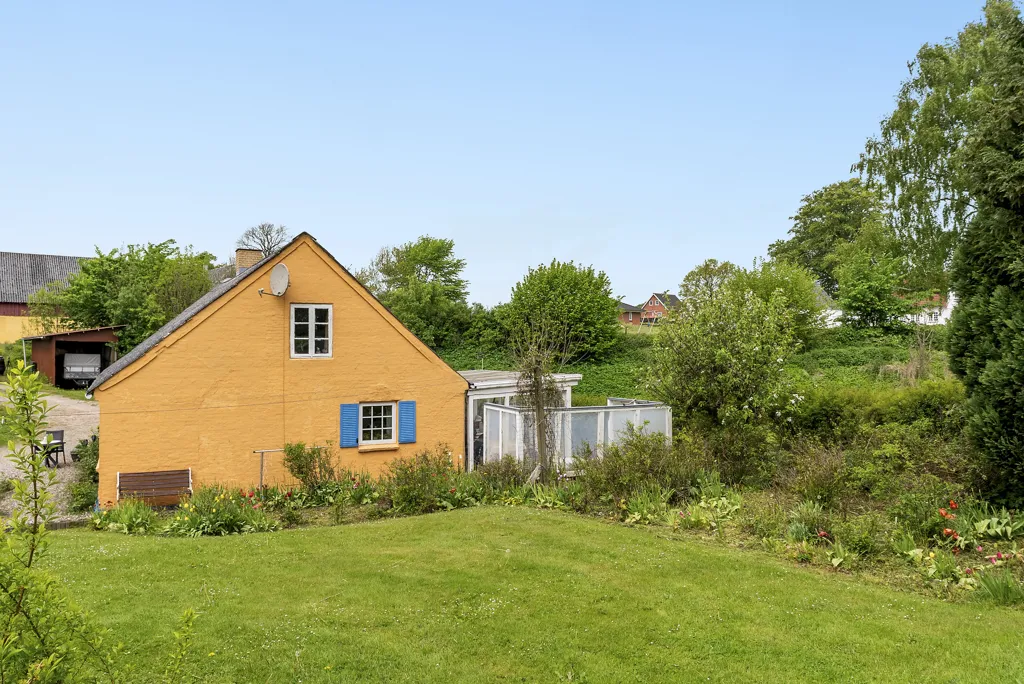 Jardin - Villa with Workshop in Stenstrup