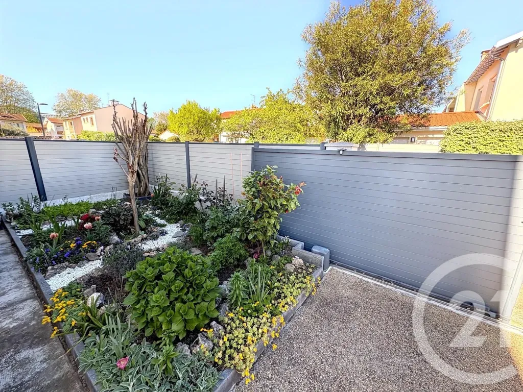 Jardin - Maison Rénovée avec Jardin à Blagnac