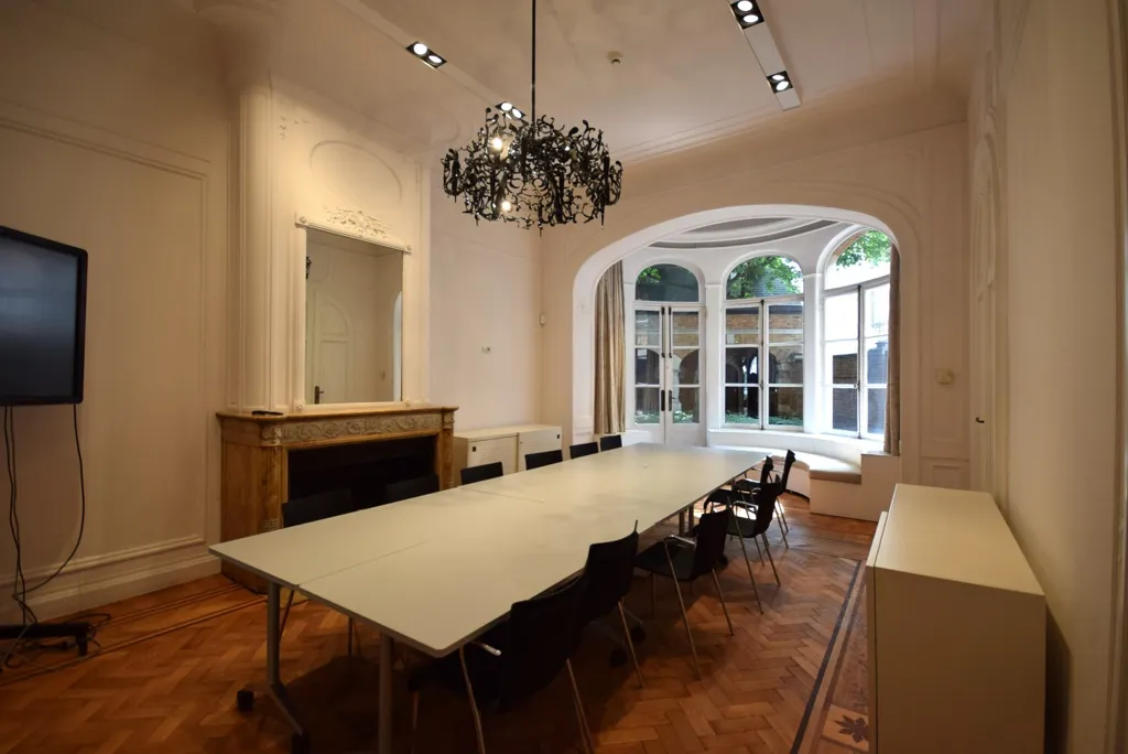 Söögituba - Charming Office in Historic Brussels