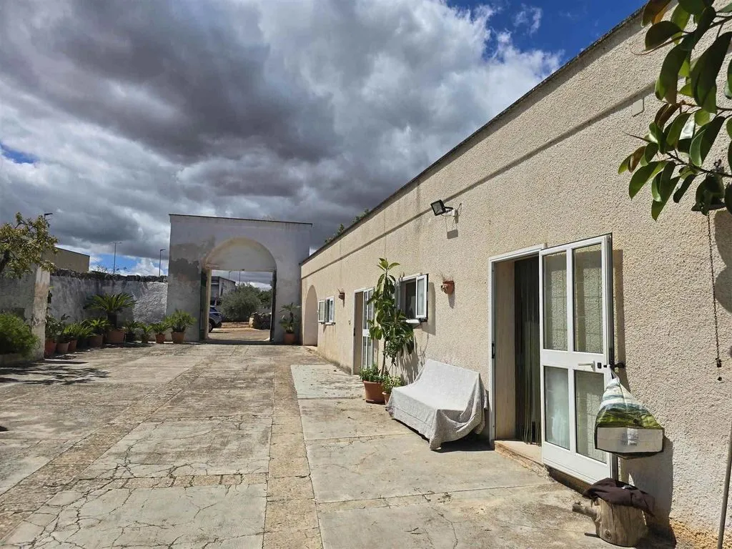 Aed - Apulian Masseria with Sea View in Monopoli