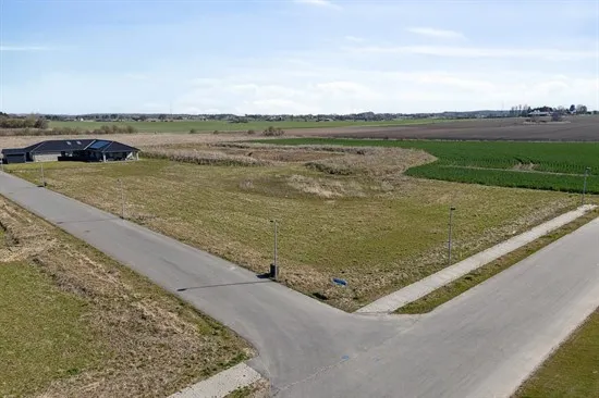 Õhuvaade - Year-Round Plot with 5G Coverage in Fuglebjerg