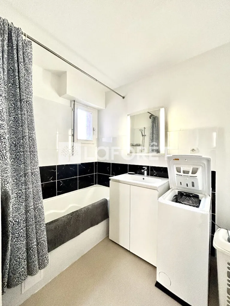 Salles de bain - Appartement Meublé avec Balcon à Strasbourg