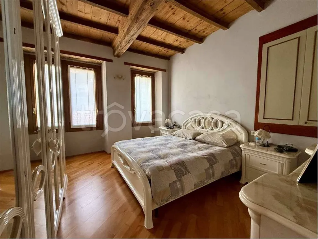 Chambres - Rustic Semi-detached House with Balcony in Armeno