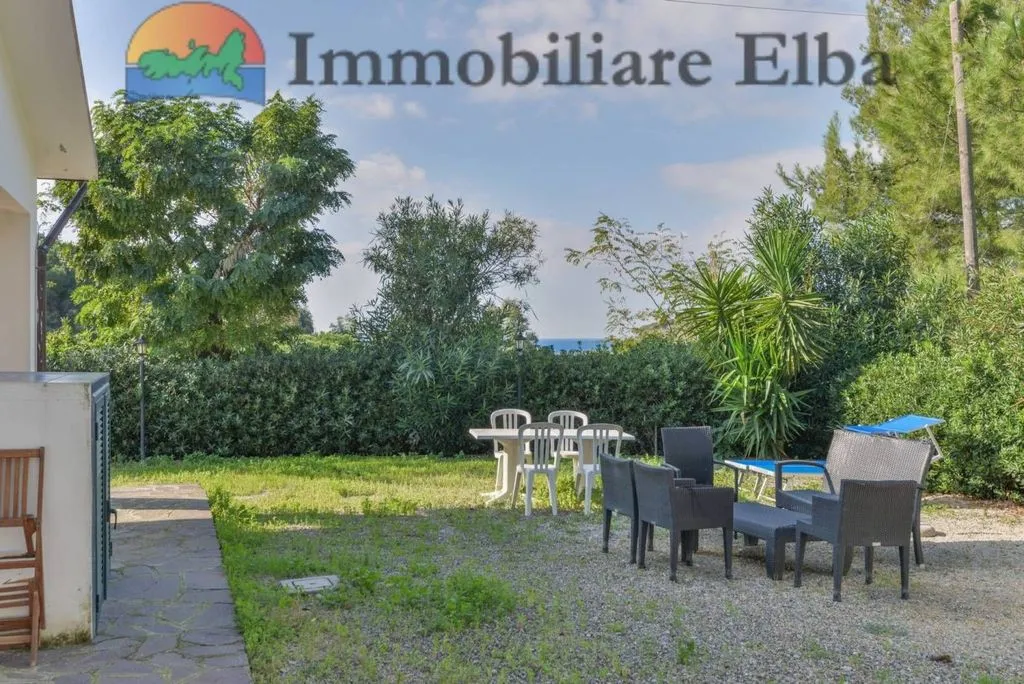 Garden - Seaside Villa with Private Garden in Capoliveri