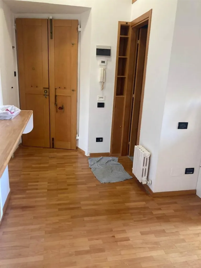 Cucina - Appartamento ristrutturato con parquet a Ancona