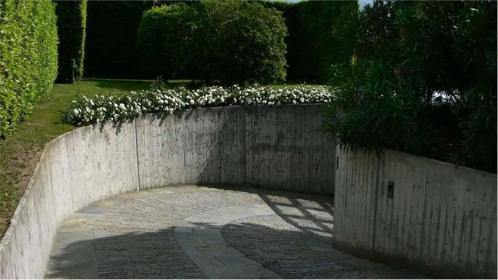 Jardin - Luxury Villa with Lake View in Lipomo