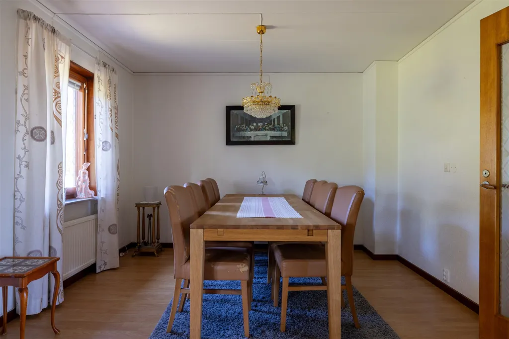 Söögituba - One-Storey Villa with Large Corner Plot in Hasslöv