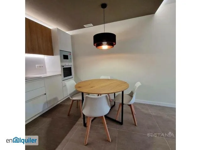 Salle à manger - Newly Finished Flat with A/C in Vinalesa