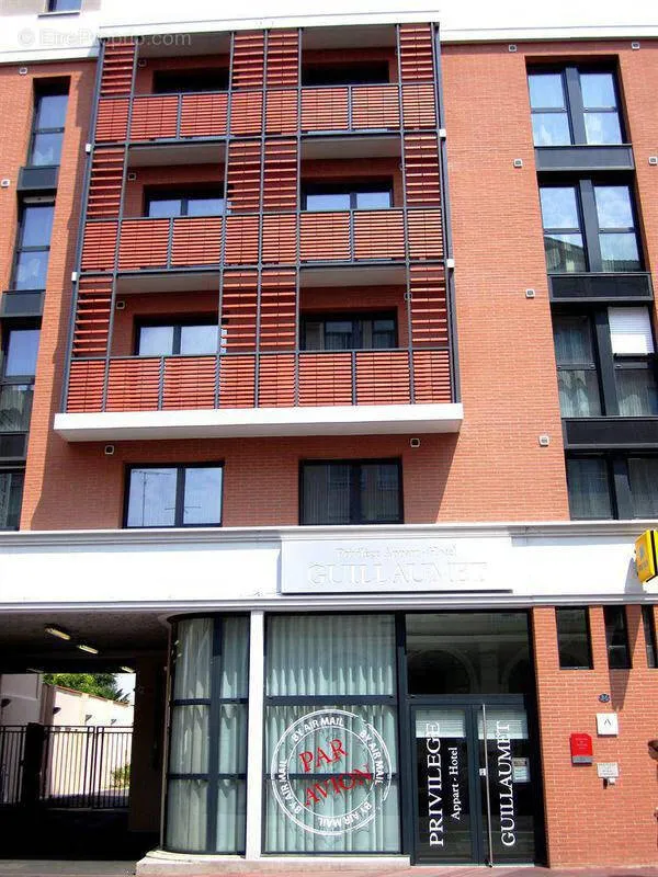 facade