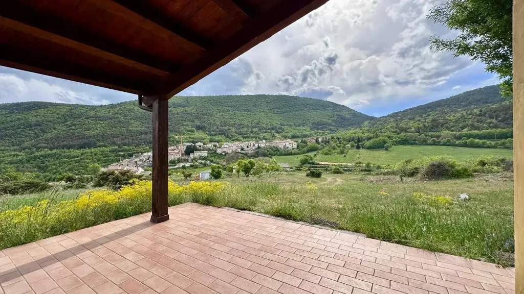 Terrasse - Independent House with Panoramic View in Carapelle Calvisio