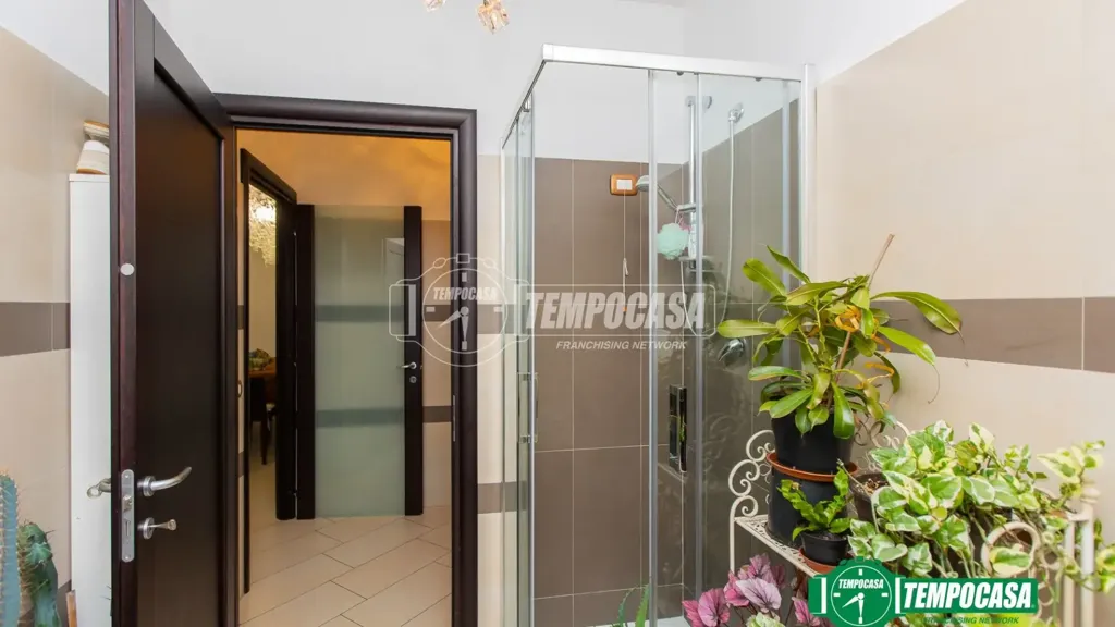 Salles de bain - Semi-detached Villa with Garden in Caltignaga