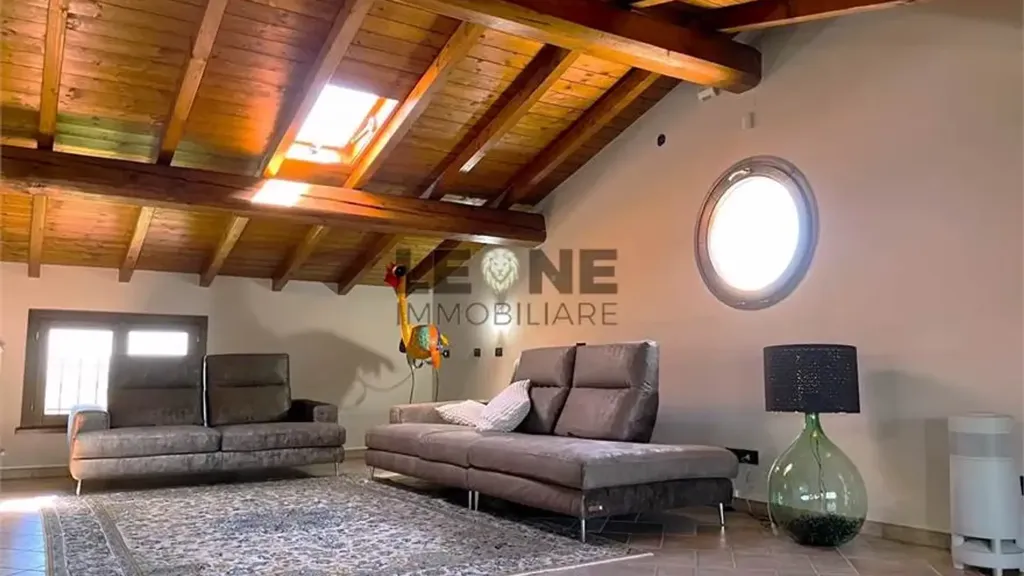 Elutuba - Trifamily Villa with Private Park in Vignola
