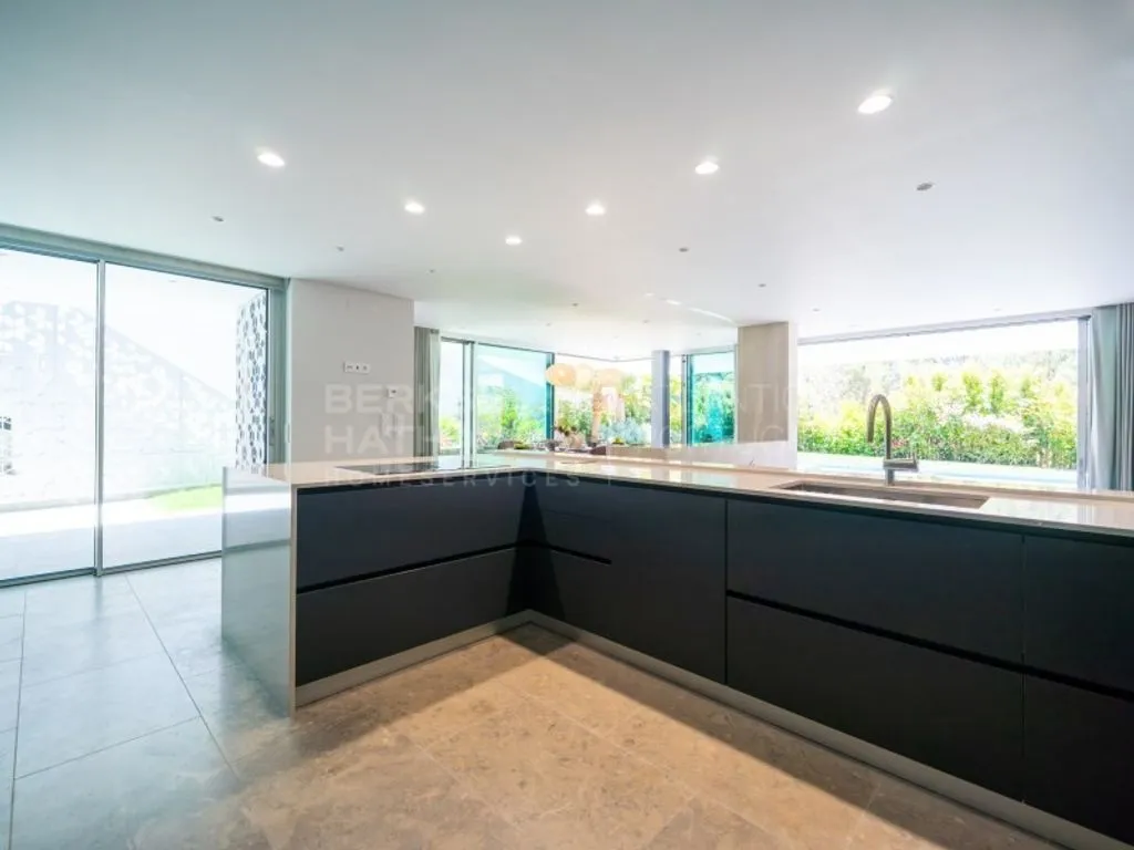 Kitchen - Luxury Duplex with Pool in Cascais