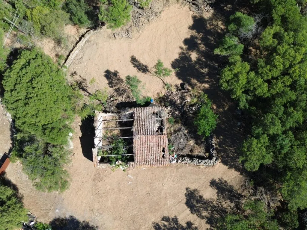 Õhuvaade - Rustic House with Garden in Montelittu