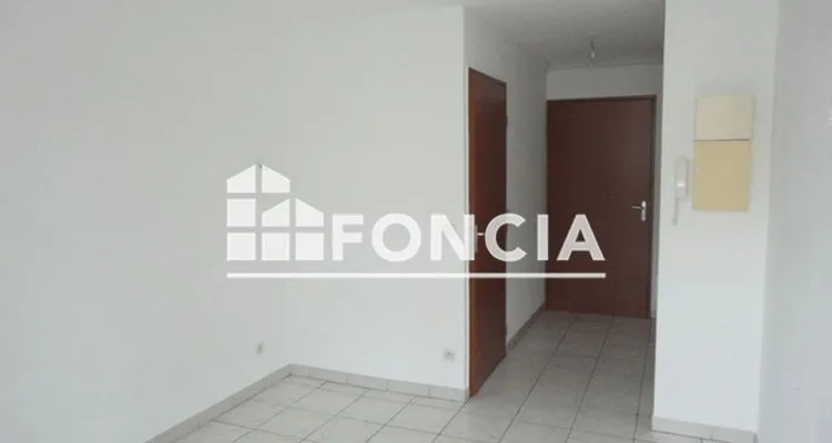 Esik - Studio with Balcony in Perpignan