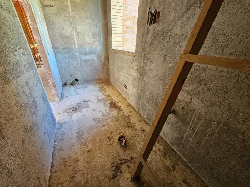 Pièces - Unfinished House with Potential in Olivella