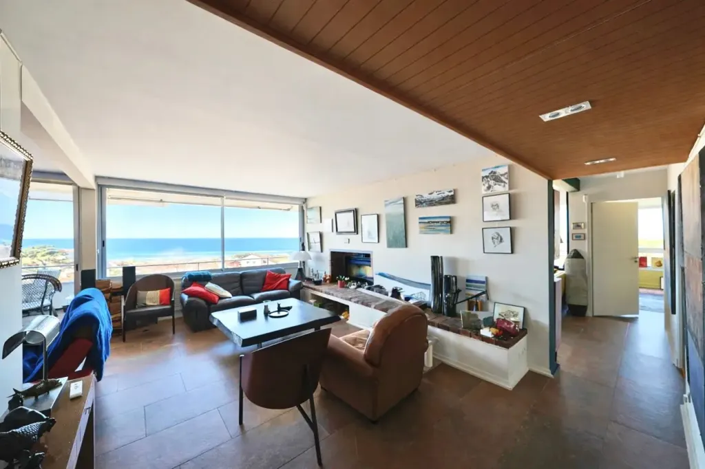 Séjour - Appartement Contemporain avec Vue Océan à Biarritz