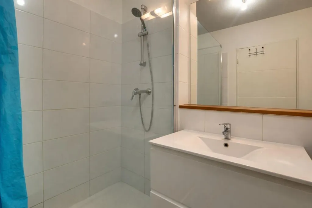 Bagni - Top-Floor Apartment with Mountain View in Residence