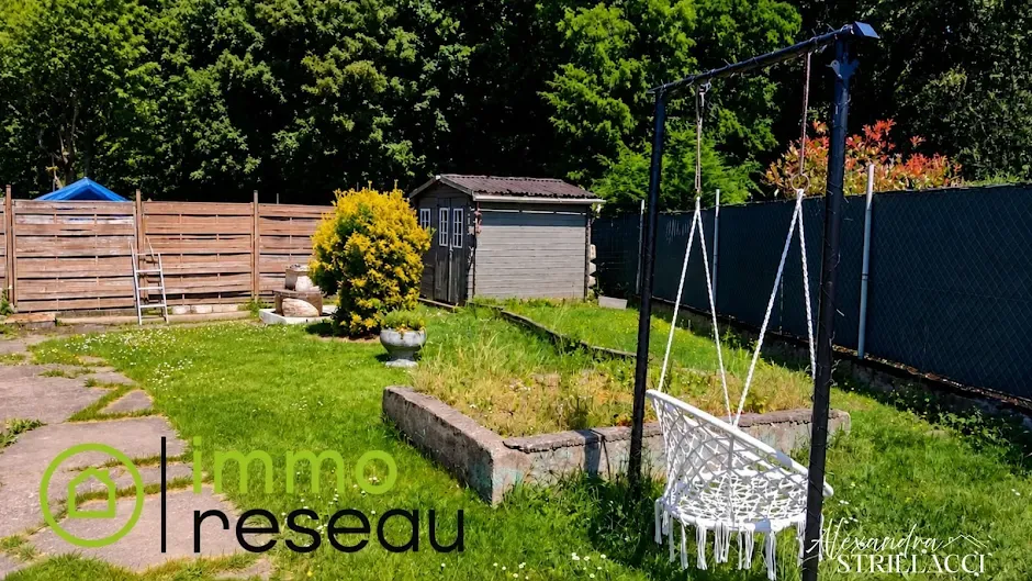 Jardin - Maison 2 Appartements à Forbach, Proche Frontière