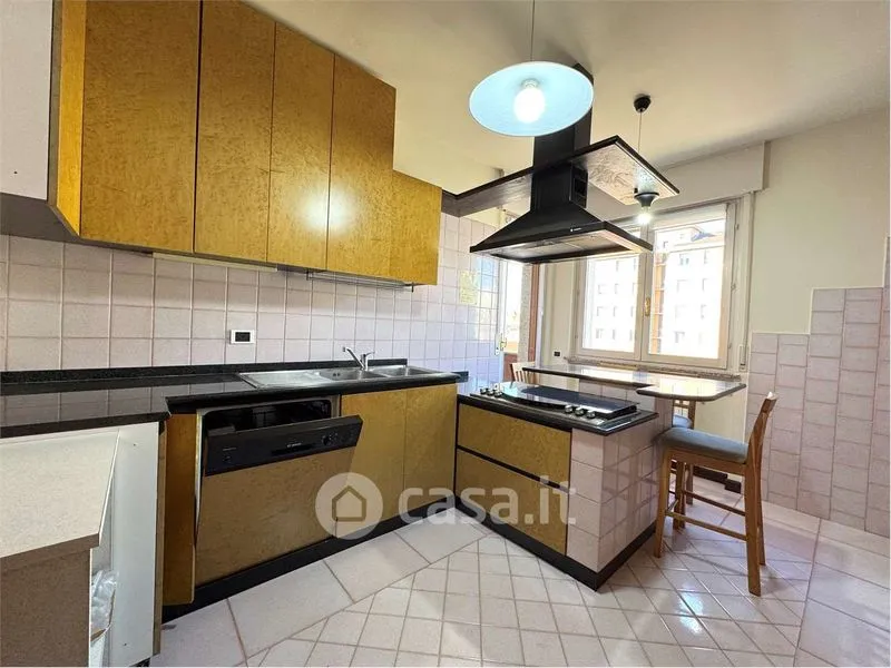 Köök - 4-Room Apartment with Balcony in Novara