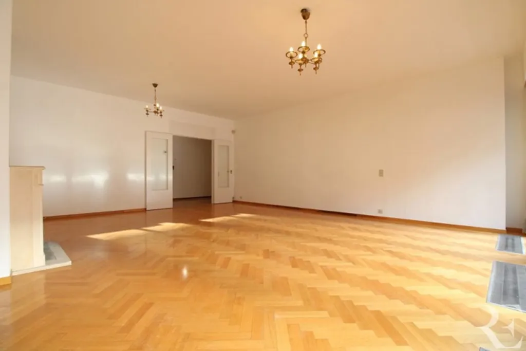 Soggiorno - Apartment to Refresh with Parking in Uccle