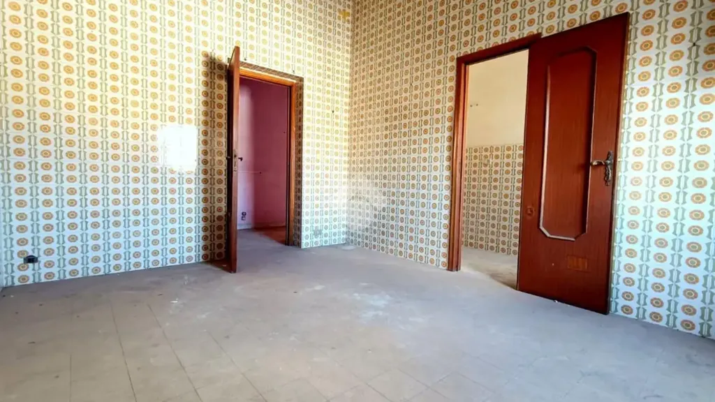 Toad - Three-Bedroom Apartment with Terrace in San Severo