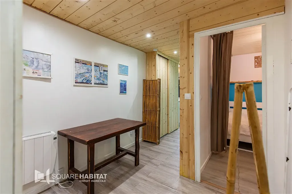 Esik - City Centre Flat with New Kitchen in Barèges