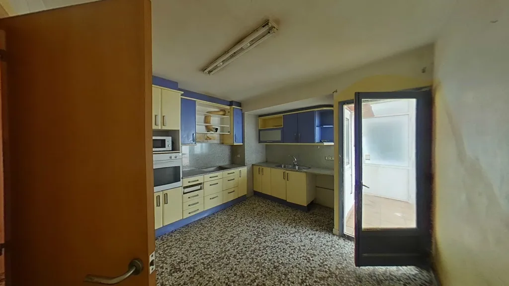 Cuisine - Apartment with Kitchen in Les Corts, Barcelona