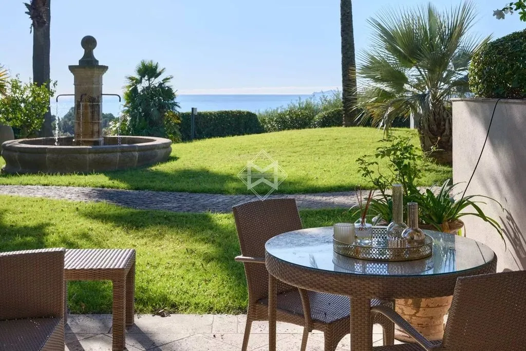 Terrass - Luxury Villa with Sea View in La Croix-Valmer