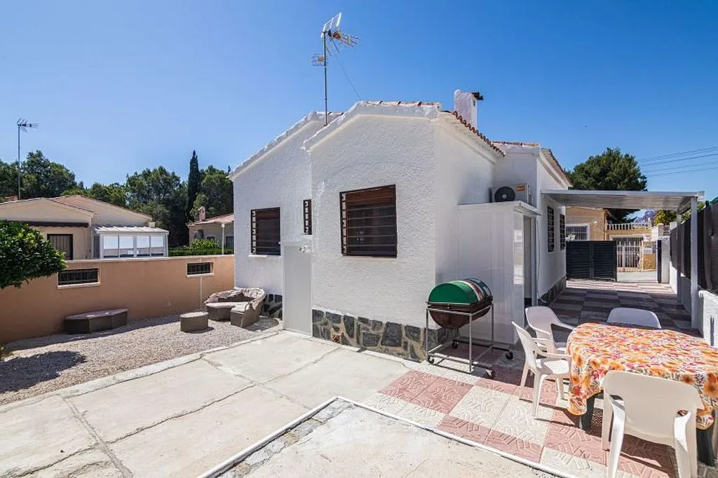 Terrass - Reformed Chalet with Garden in San Fulgencio