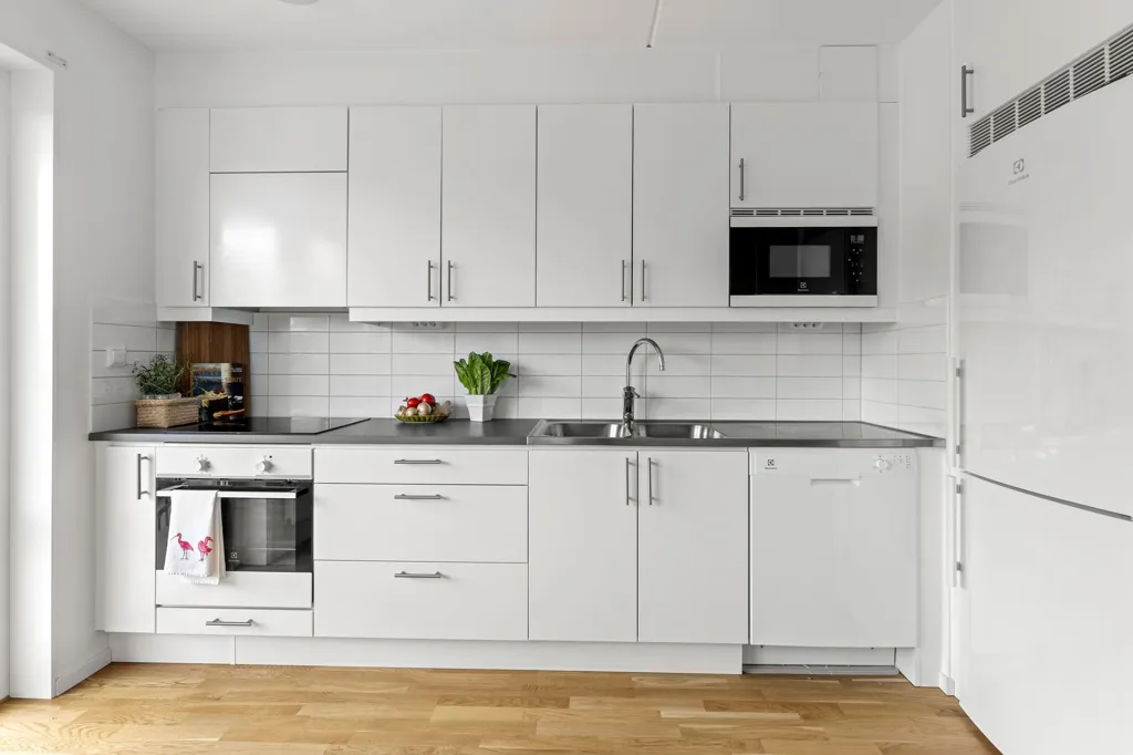 Cuisine - Modern Apartment with Balcony in Rågsved