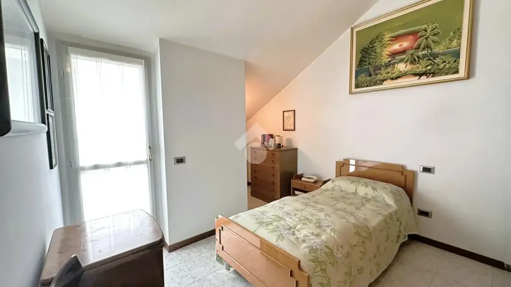 Chambres - Spacious Apartment with Balcony in Vimercate