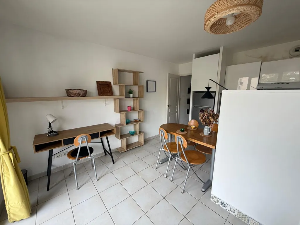 Söögituba - Meubled Studio with Balcony in Marseille