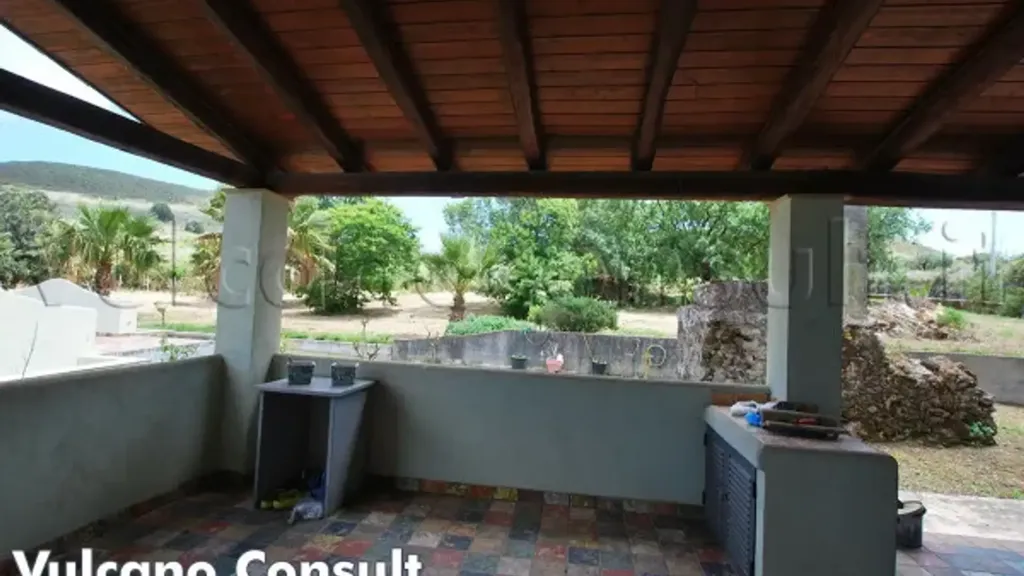 Terrasse - Rustic Villa with Garden in Lipari