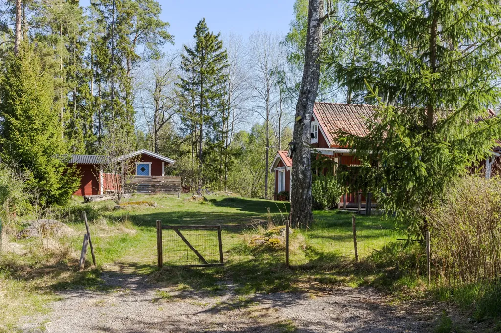 Jardin - Charming Cottage with Multiple Accommodations in Linköping