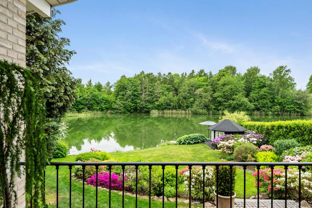Jardin - Villa with Garden Pool in Hørsholm