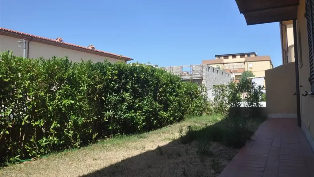 Giardino - Restored Apartment with Garden in Rosignano Marittimo