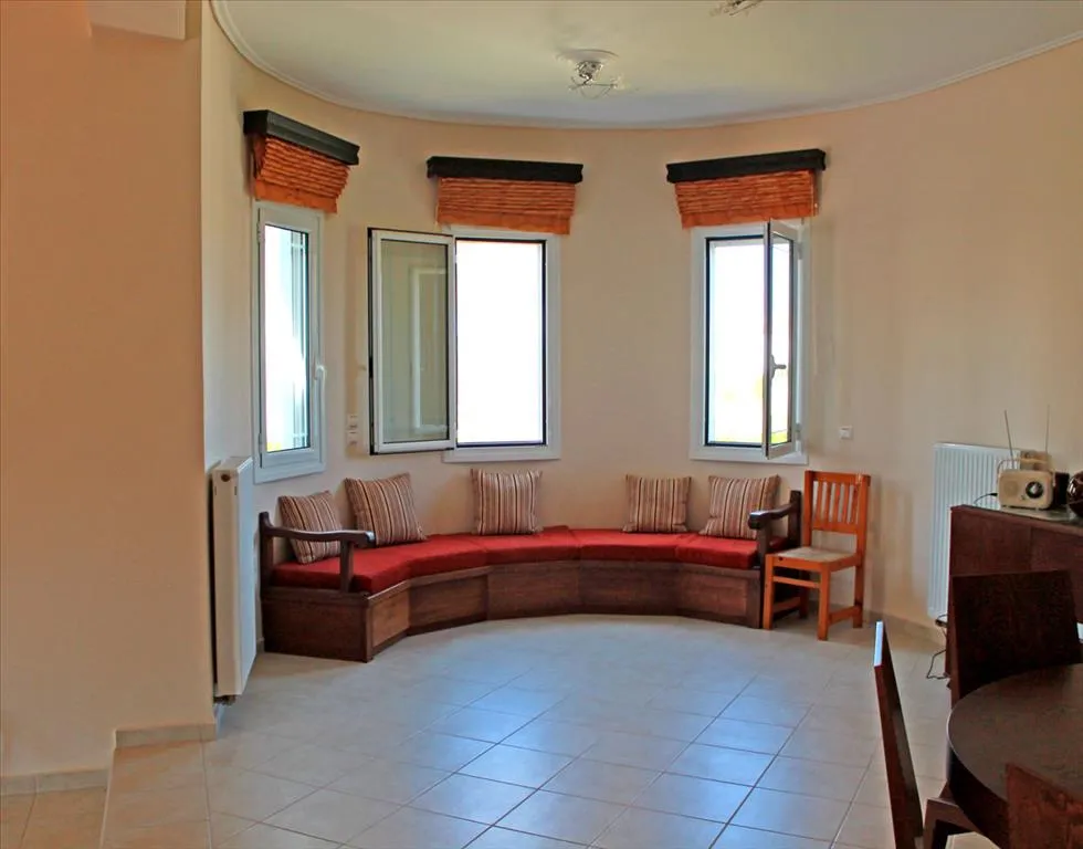 7-room house in Eastern Peloponnese