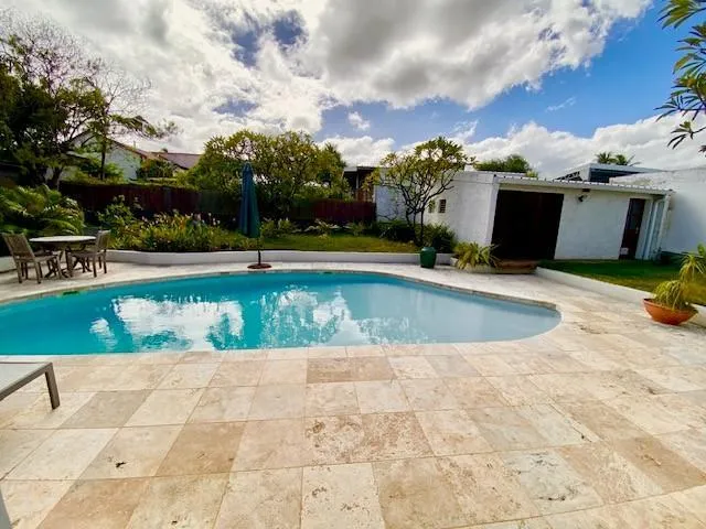 Piscina - Charming Villa with Pool in Saint-Pierre