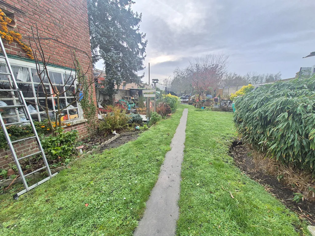 Jardin - Maison Individuelle avec Jardin à Rieulay
