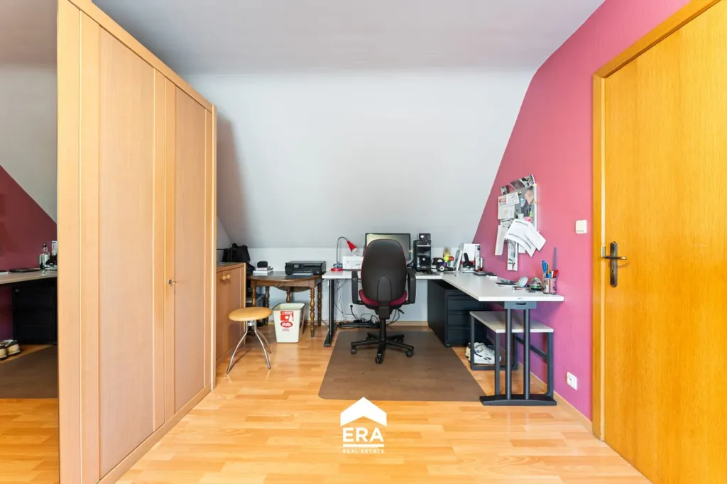 Bureau - Maison Familiale au Calme avec Jardin à Lichtervelde