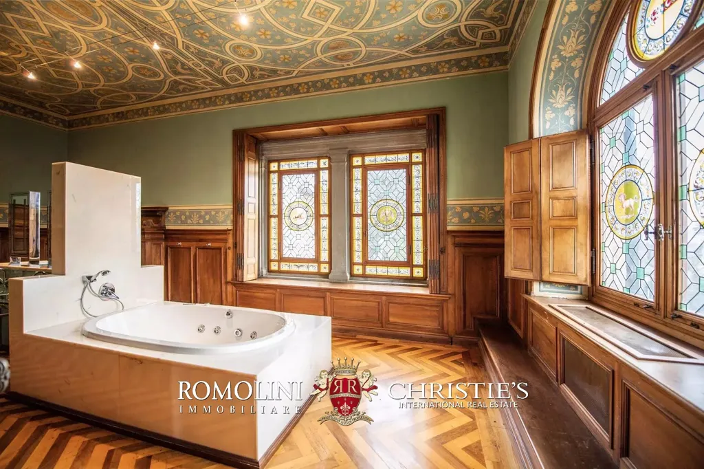 Salles de bain - Historic Villa with Panoramic Views near Florence