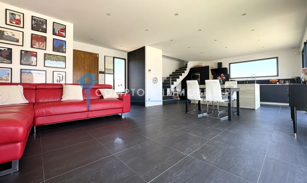 Elutuba - Contemporary Villa with Pool in Meynes